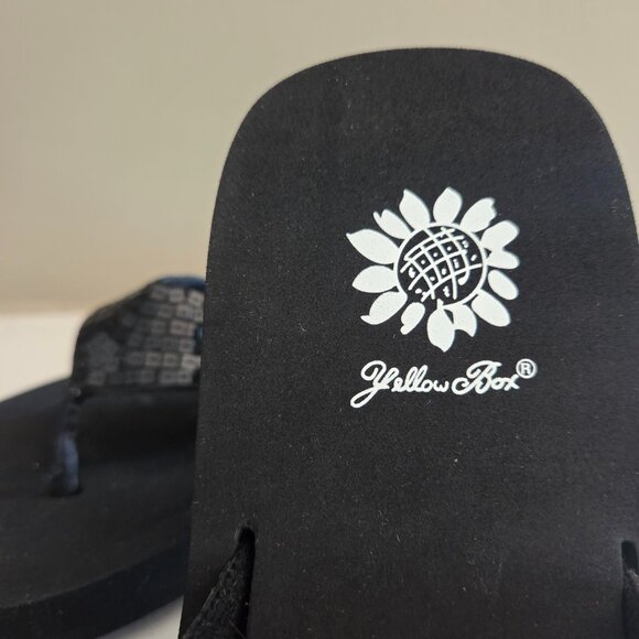 Yellow Box Sandy Sandals NIB 8.5 Black Sequin Thong Flip Flops - Picture 7 of 13